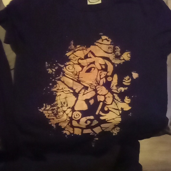 Shirts - Picture 1 of 3